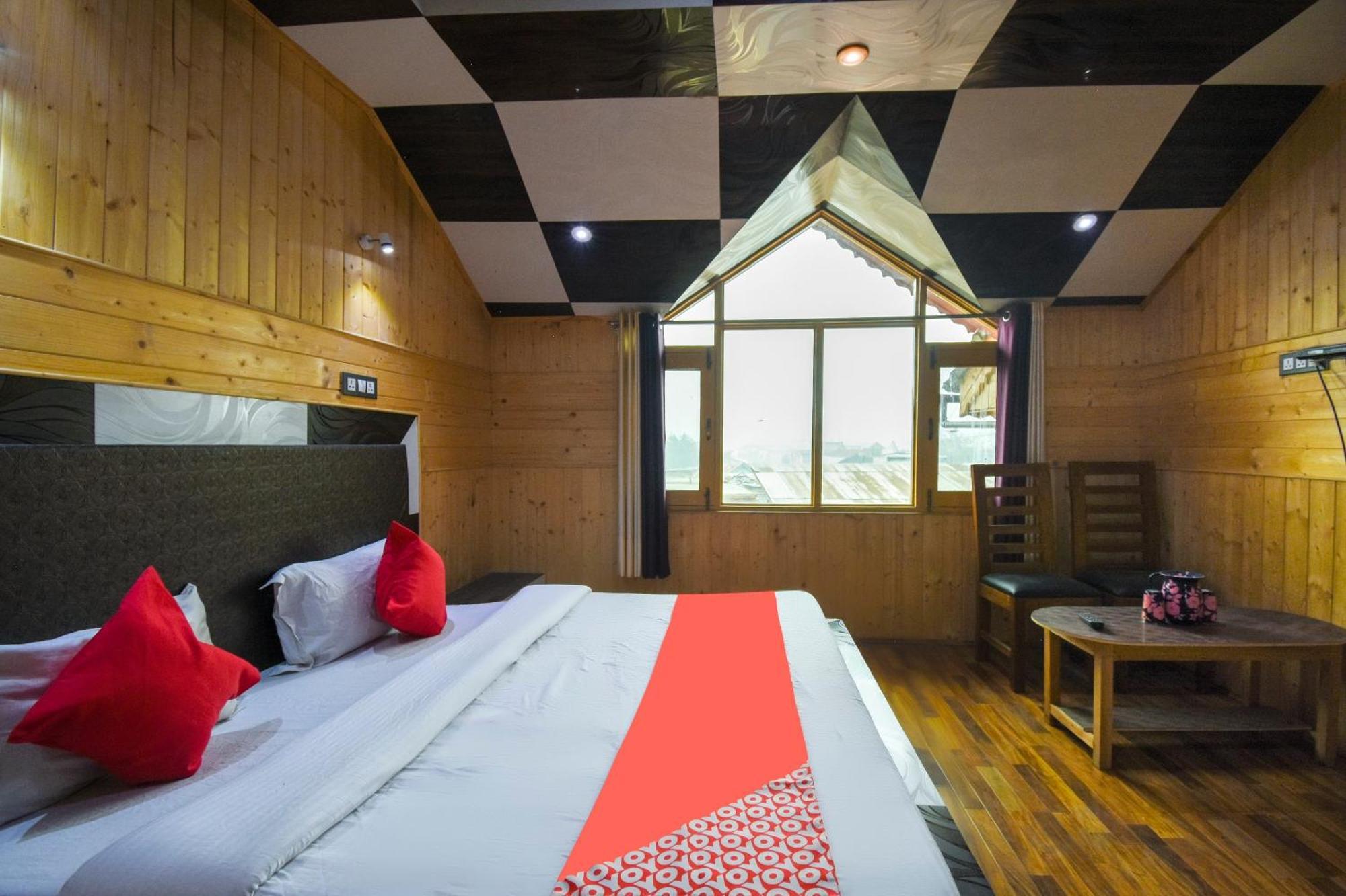 Oyo Hotel New Divine Kashmir Durgjan Dış mekan fotoğraf