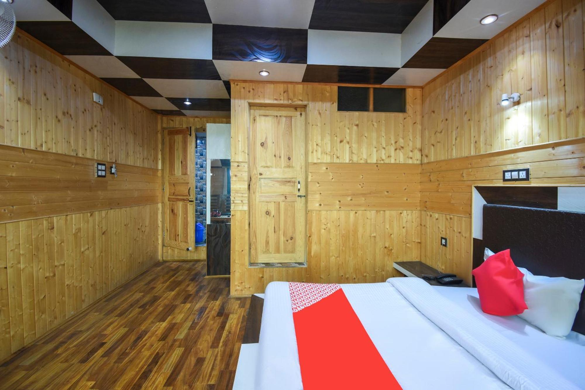 Oyo Hotel New Divine Kashmir Durgjan Dış mekan fotoğraf