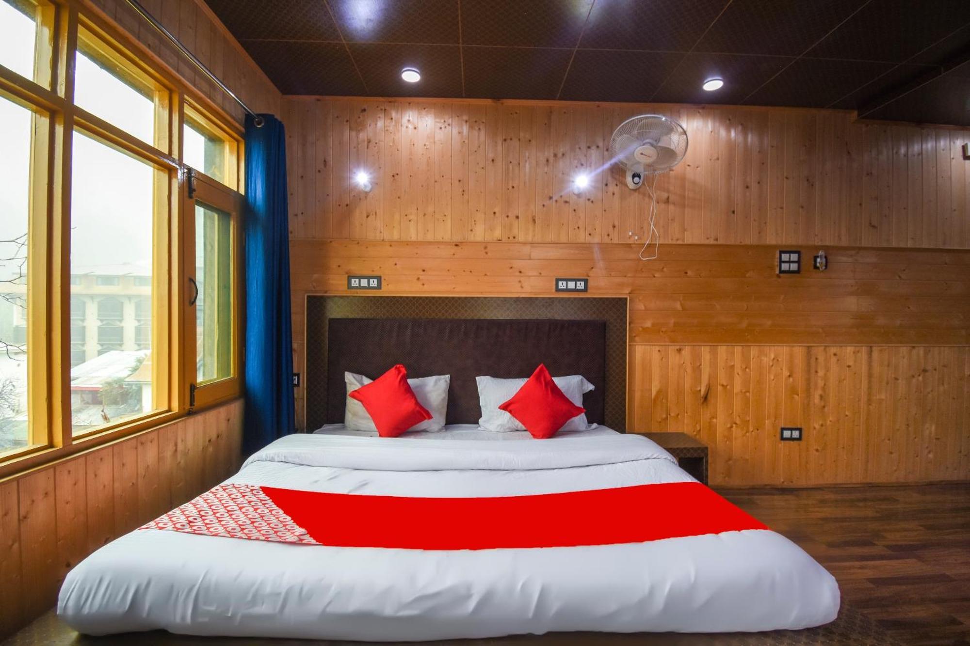 Oyo Hotel New Divine Kashmir Durgjan Dış mekan fotoğraf