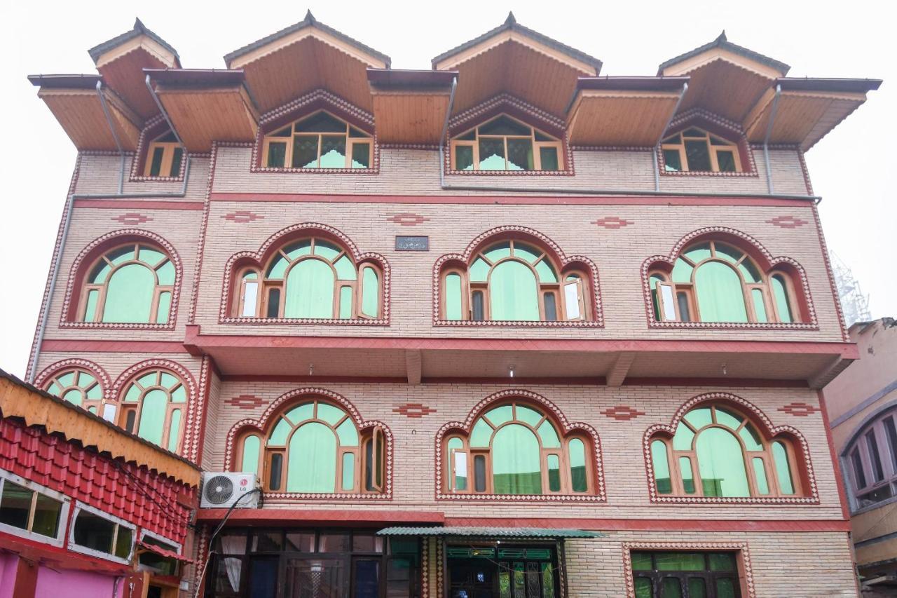 Oyo Hotel New Divine Kashmir Durgjan Dış mekan fotoğraf