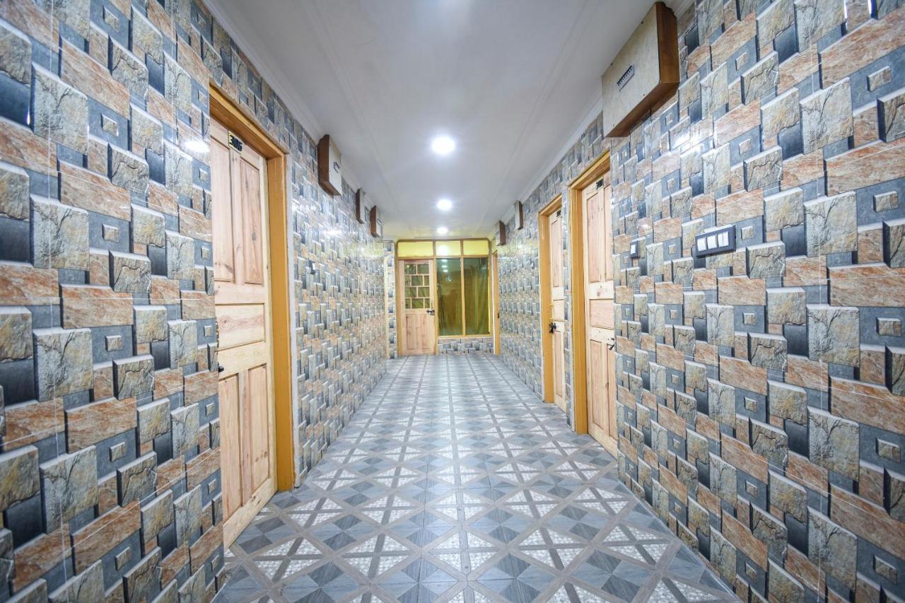 Oyo Hotel New Divine Kashmir Durgjan Dış mekan fotoğraf